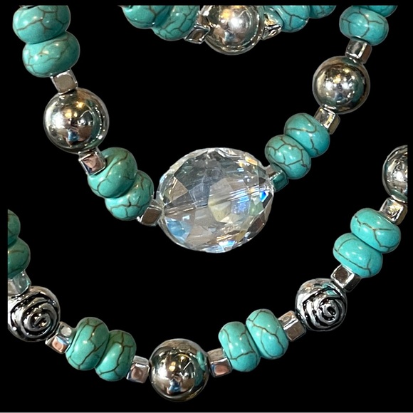 Handmade 3 Strand Crystal Bead Statement Necklace - Picture 9 of 11